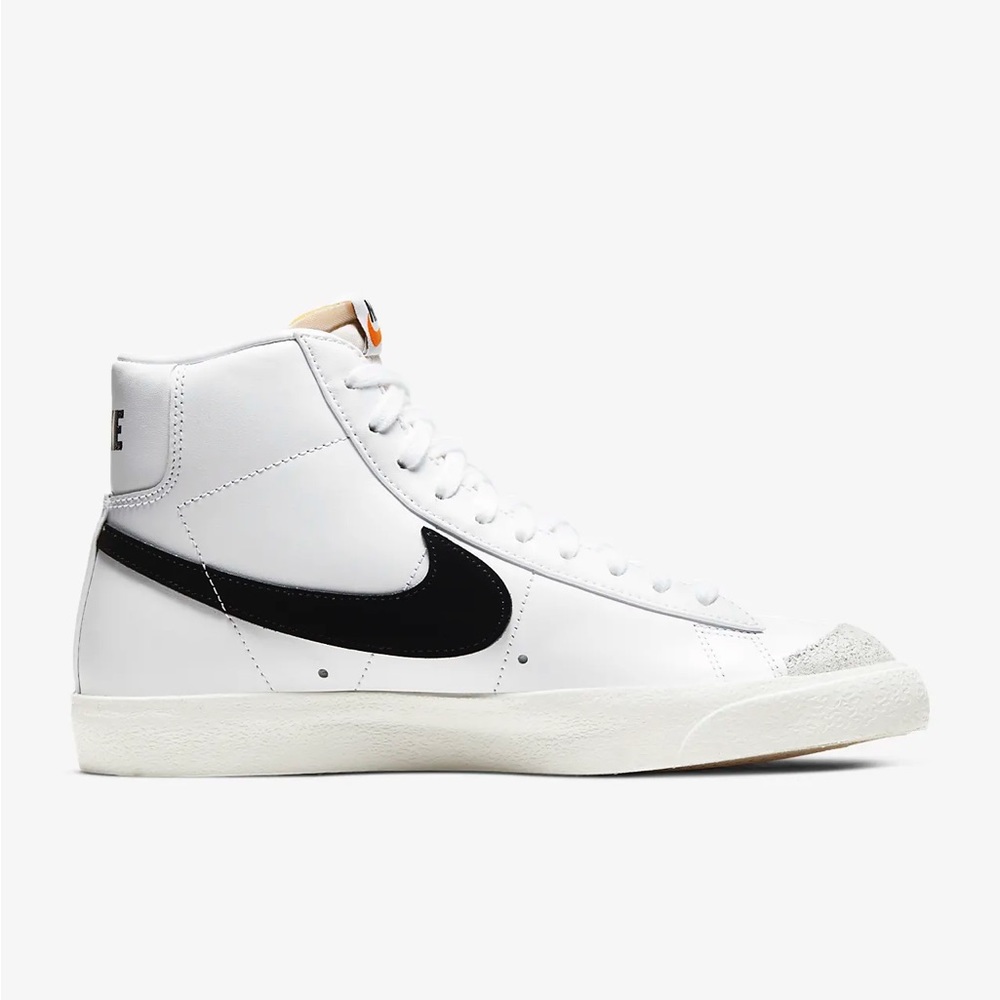 Nike™️ Blazer Mid ‘77 NWT